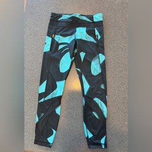 Lululemon Athletica Black and Blue Capris